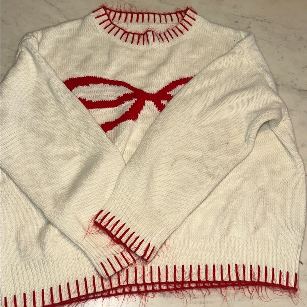 White Sweater with Red Bow Accent size large - Picture 4 of 8